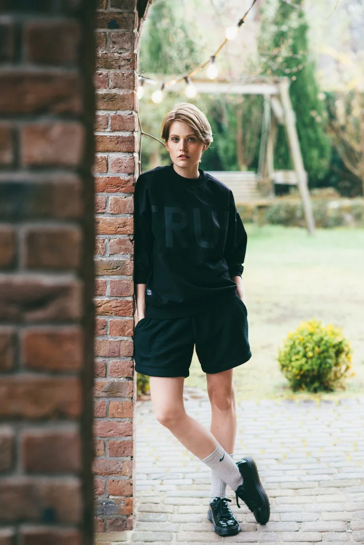 outfit_post_ethel_vaughn_true-Sweatshirt_steffen_stilpirat_fridafridafrida