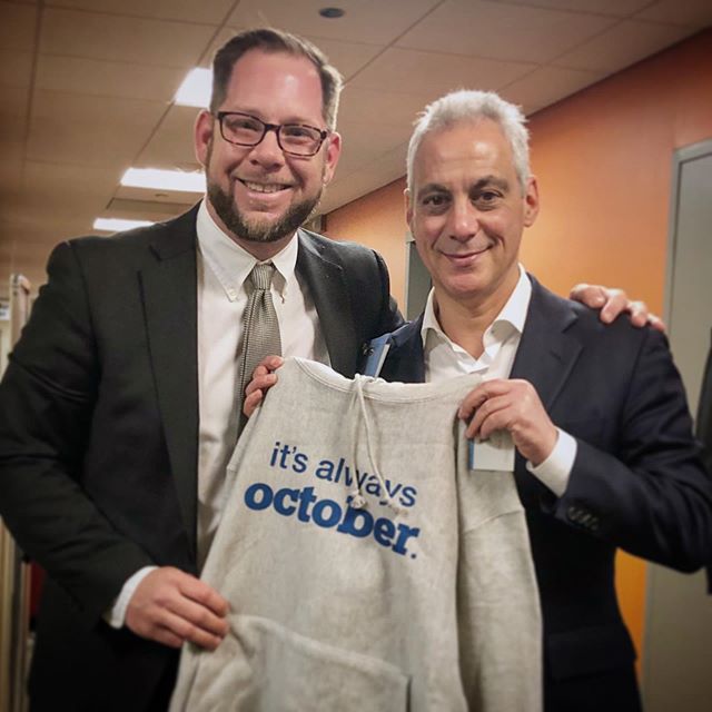 Chicago Mayor Rahm Emanuel and October Executive Producer @christopherdewinter share a moment at a recent meeting!

October does a lot a of work for the city and the Mayor has done a lot for small business! .
.
.
.
.
.
.
#mayor #chicago #goodrun #sma