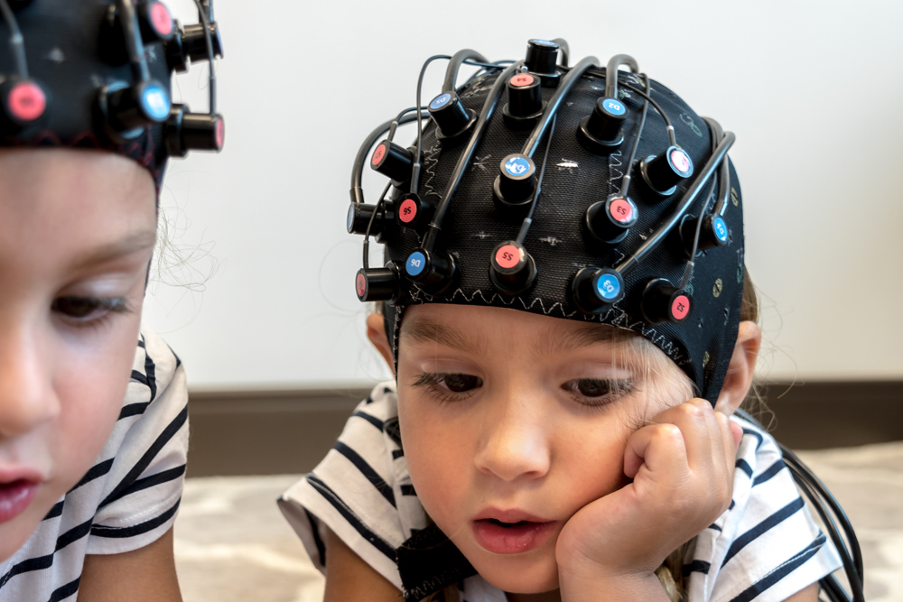  Record Multiple Children with fNIRS Neuroimaging 