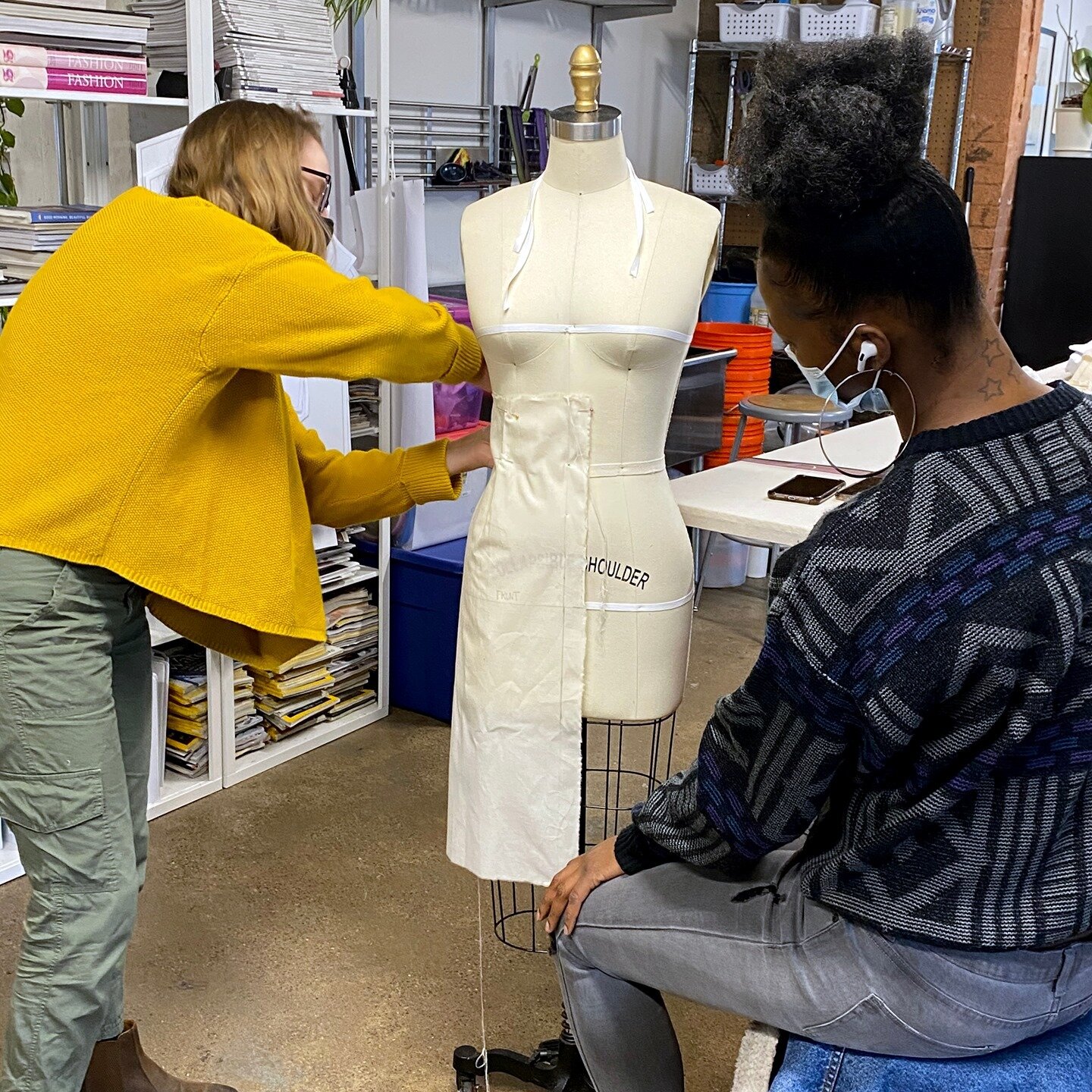 Seeing your work in 3D is a whole new experience!⁠
@bryant.hailey is instructing Dymesha, @legendarylegz how to drape a skirt on the dress form.⁠
⁠
Try you hand at Draping with our studio classes in our Philadelphia atelier. ⁠
Next offering:⁠
January