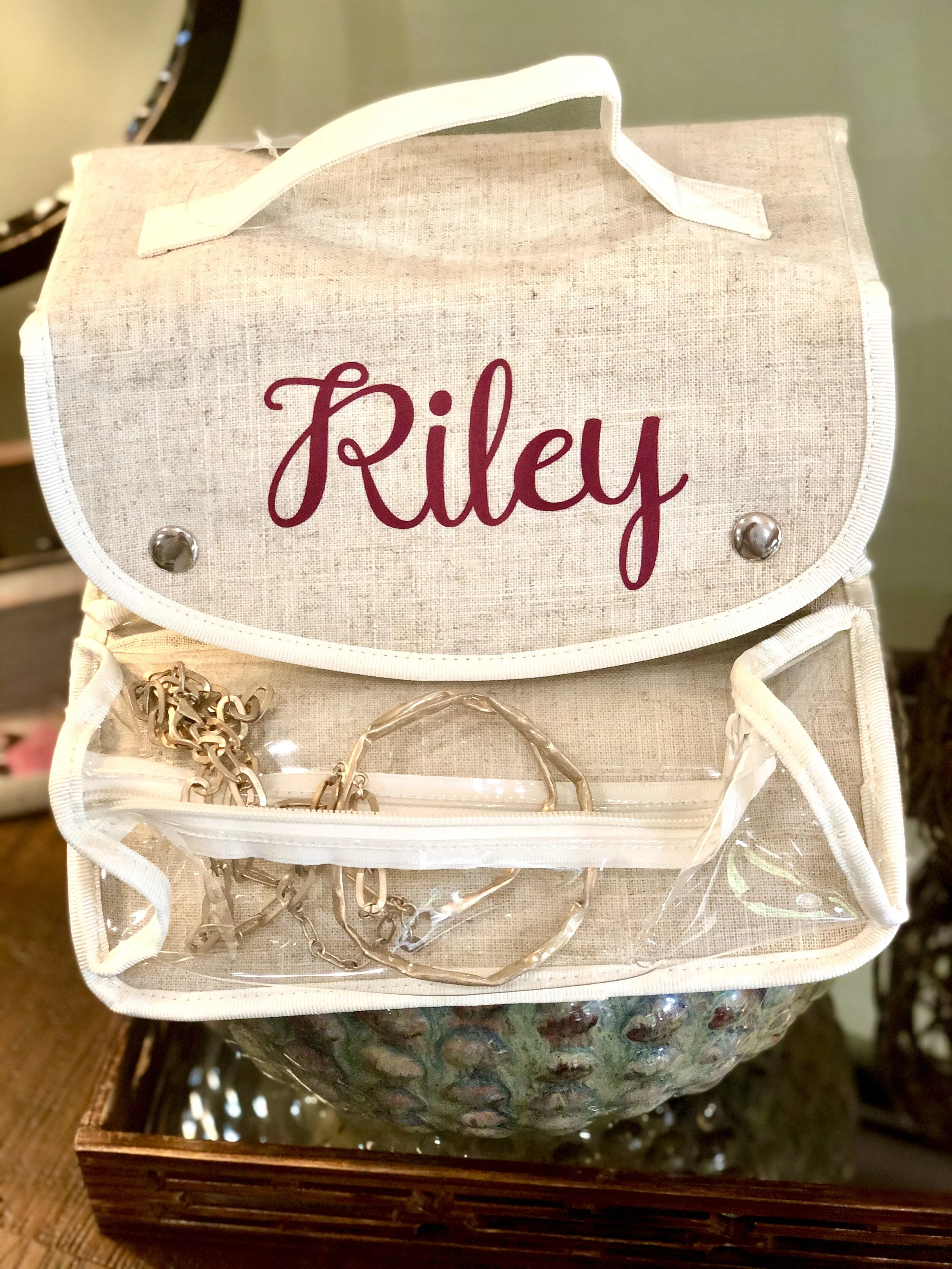 hanging travel bag.jpg