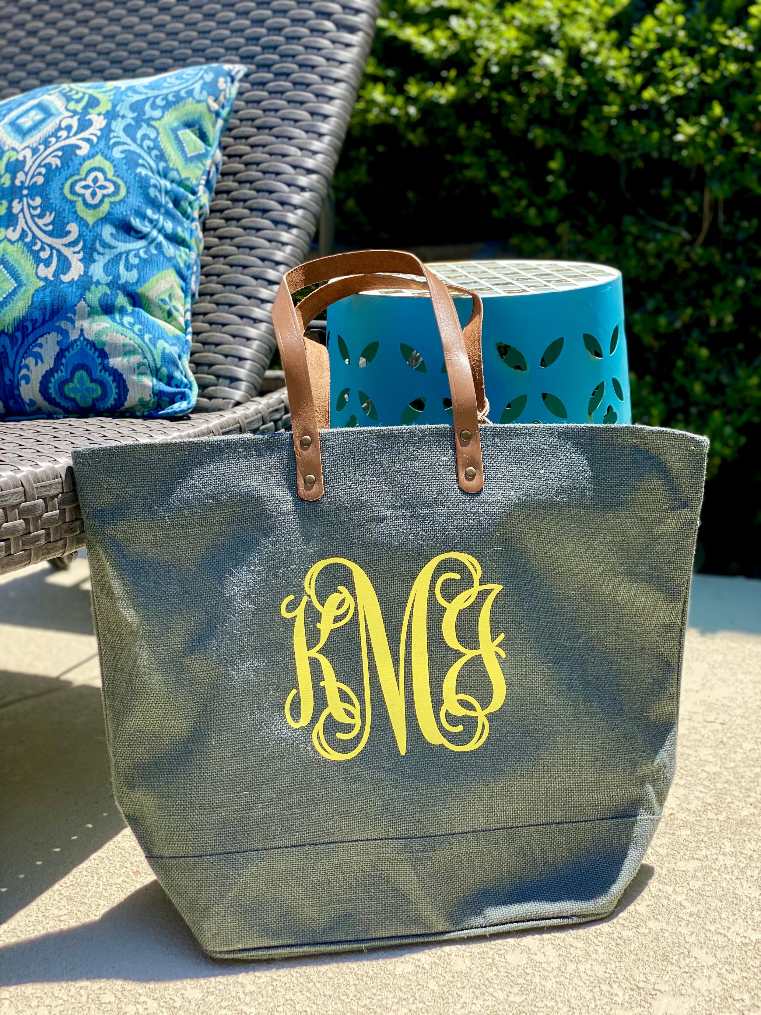 burlap tote gray mono.jpg