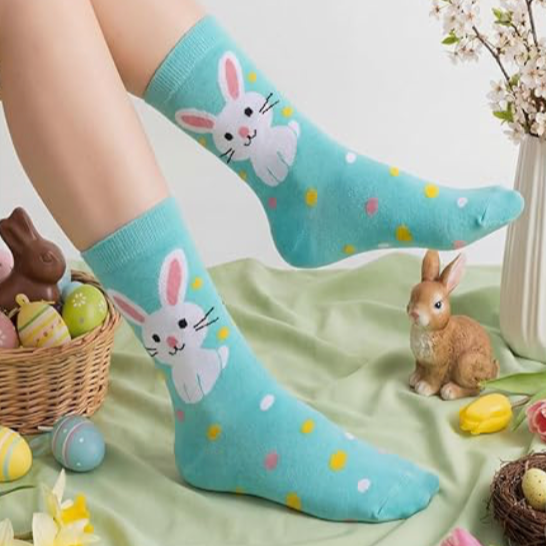 Easter+Cupcake+Socks+green+bunny+close.png