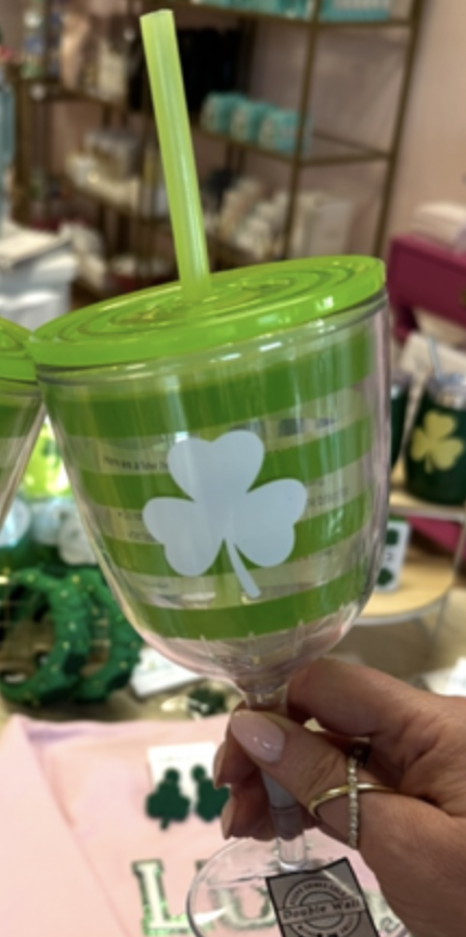 shamrock stripe wine.png