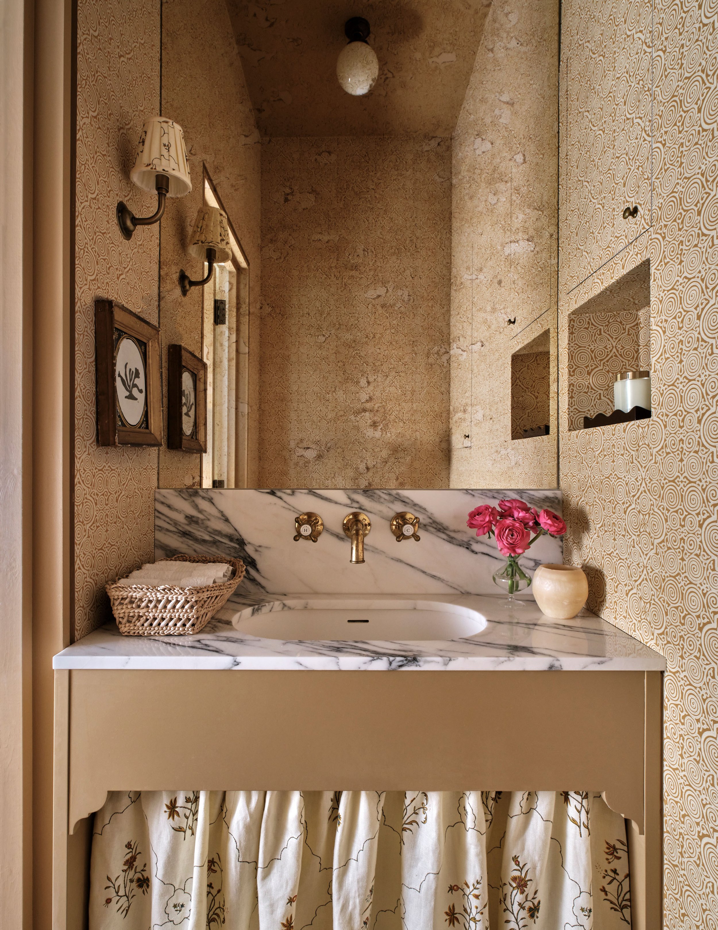 Philamena_2024.10.21_westbourne grove3602_amended.jpg