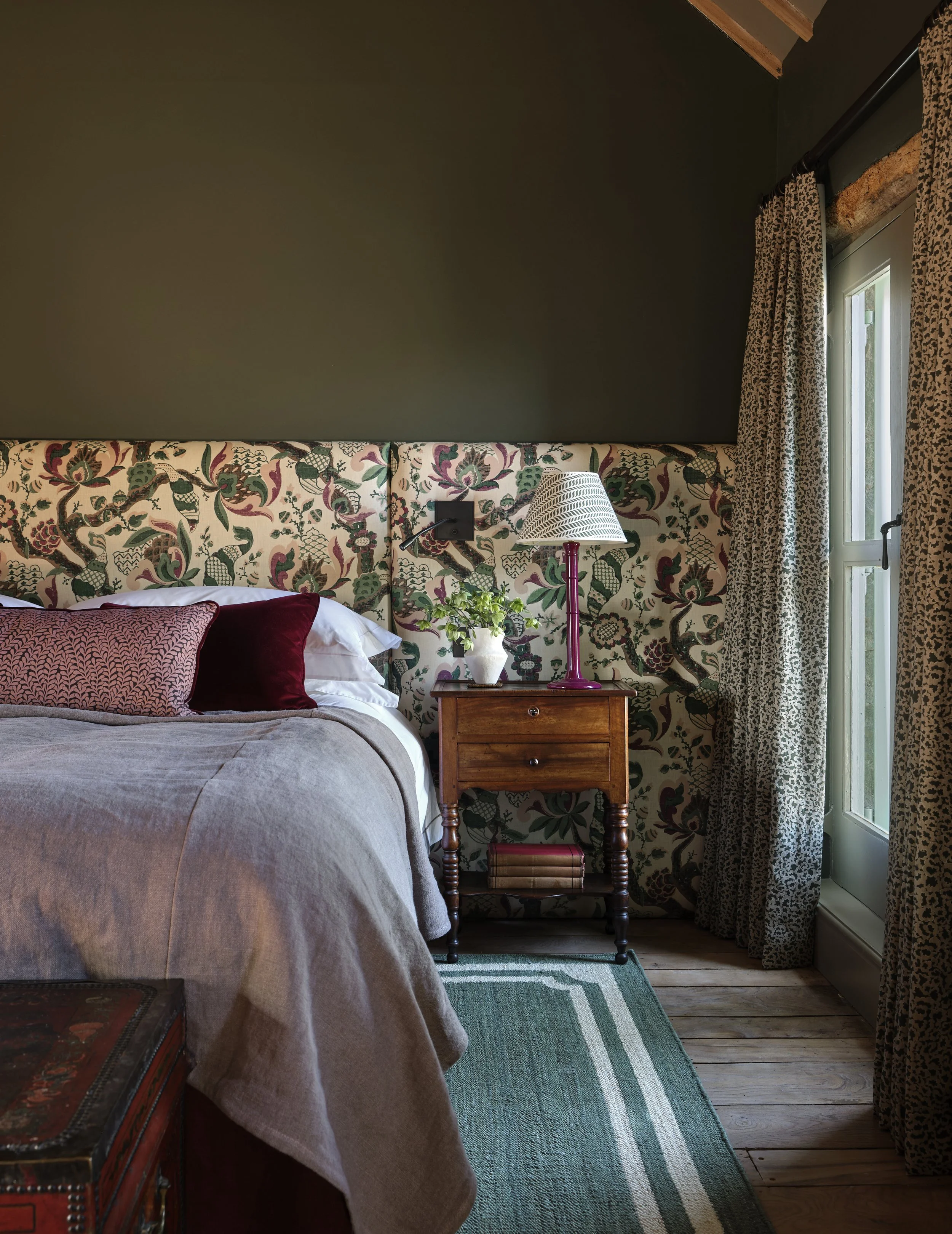 V&G_25.0430_Bedroom 2_01.jpg
