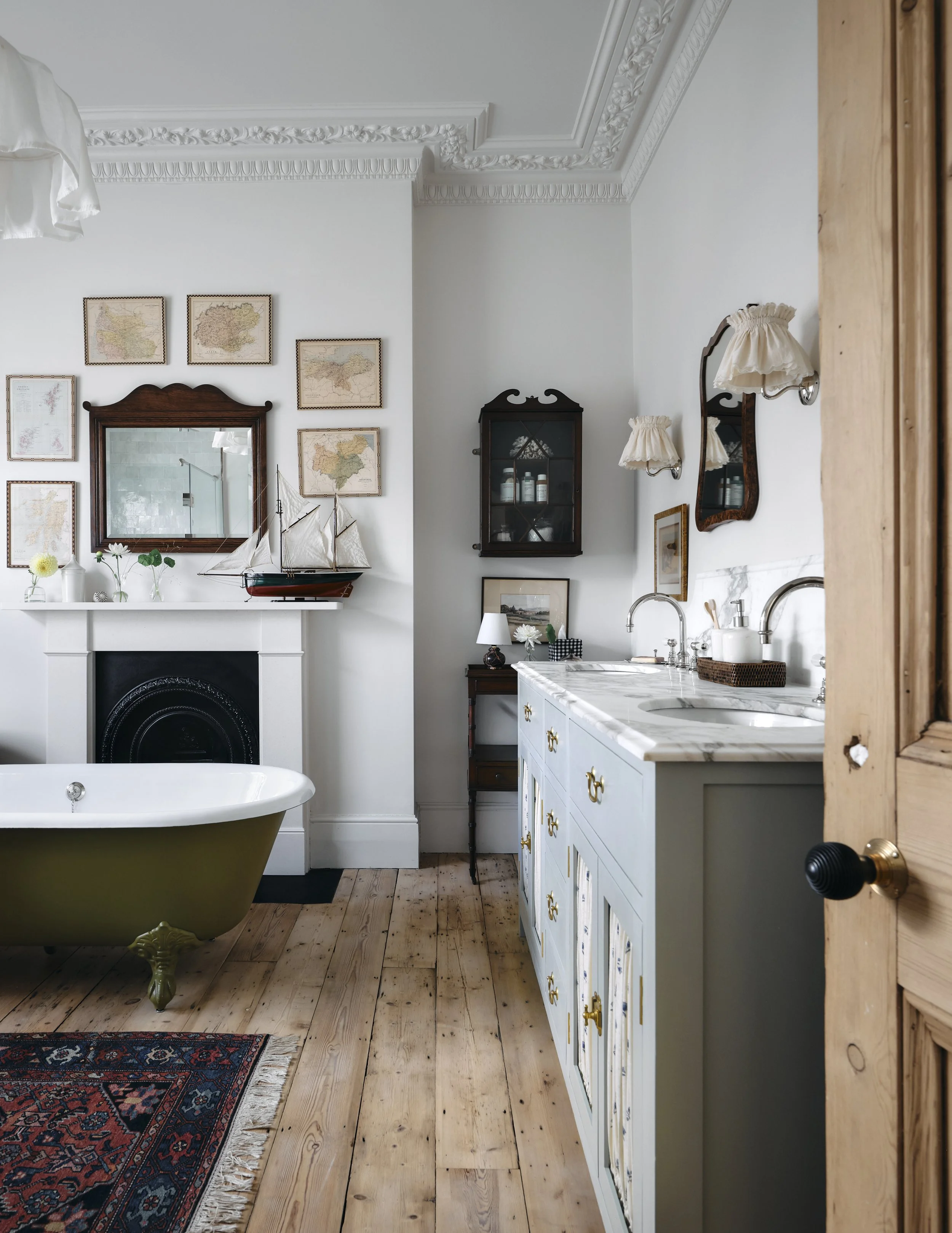 Heartwood KItchens_25.10.24_Bathroom_2.jpg