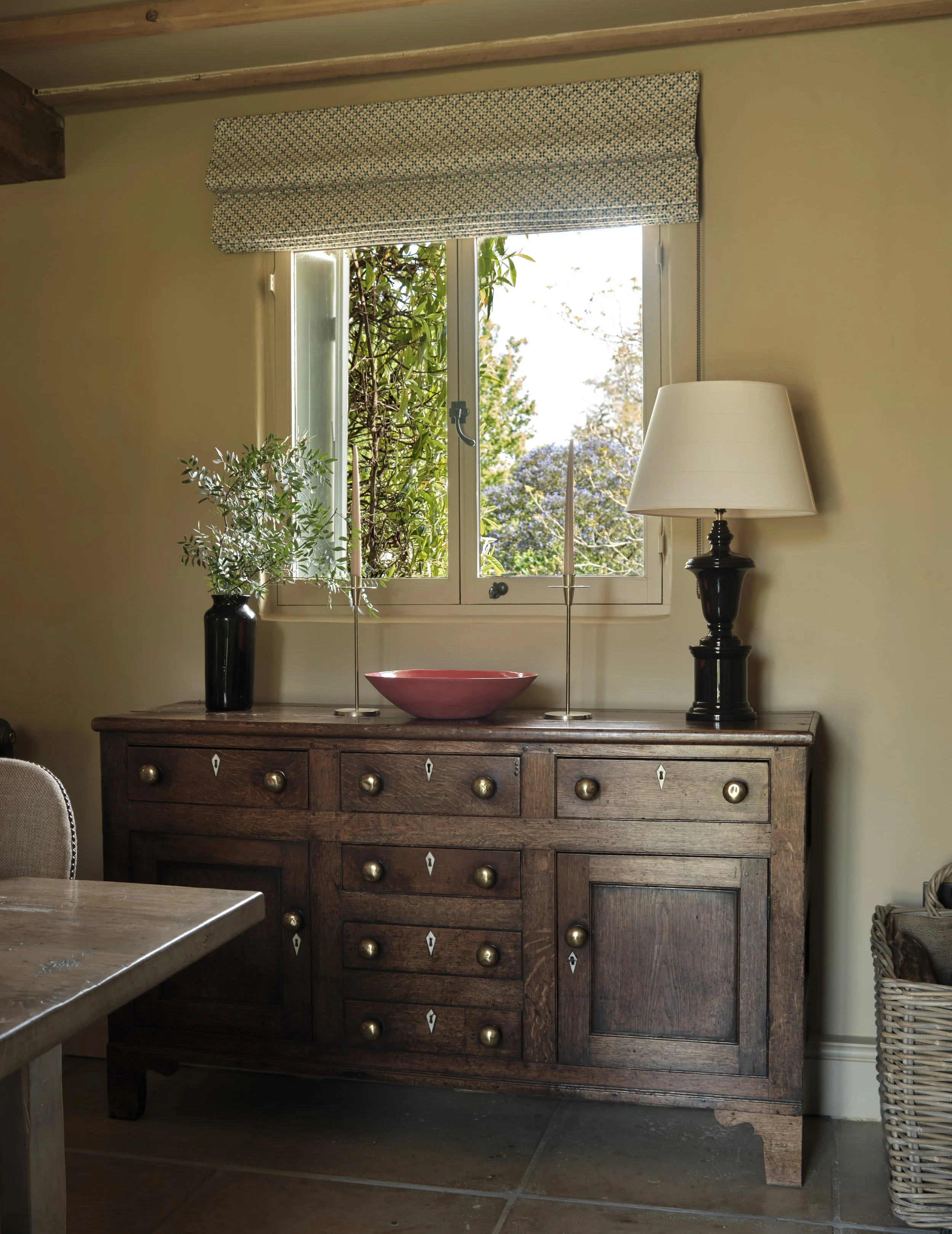 V&G_25.0430_KItchen_05.jpg
