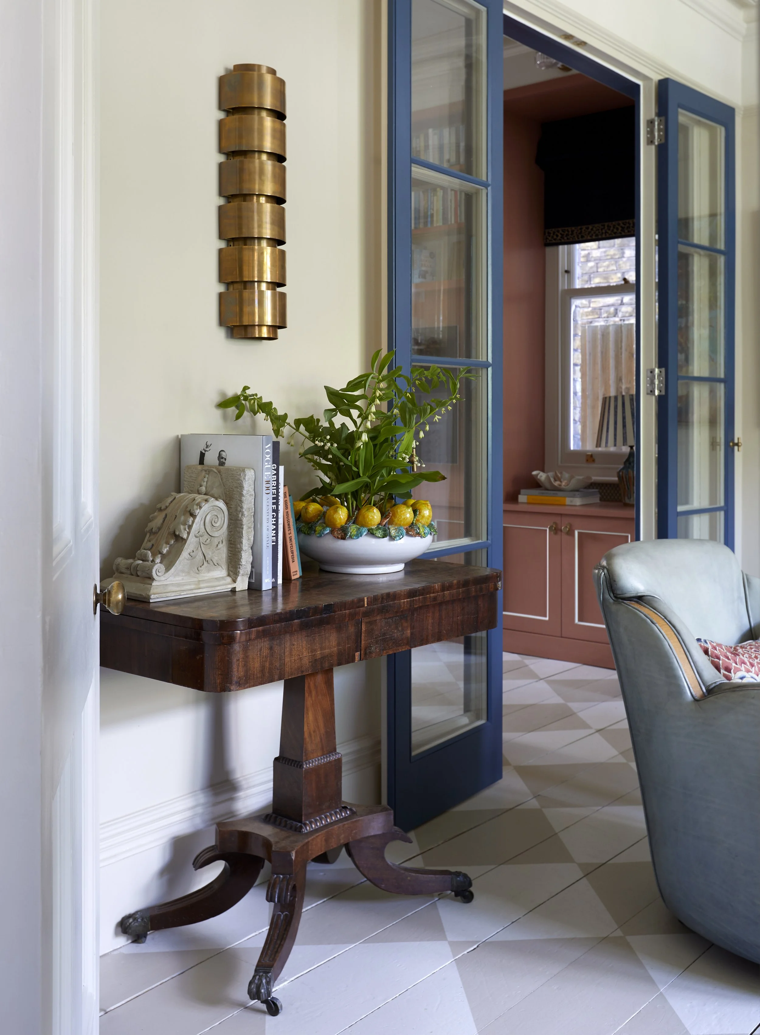 Polly Ashman_2024.04.30_living room__06.jpg