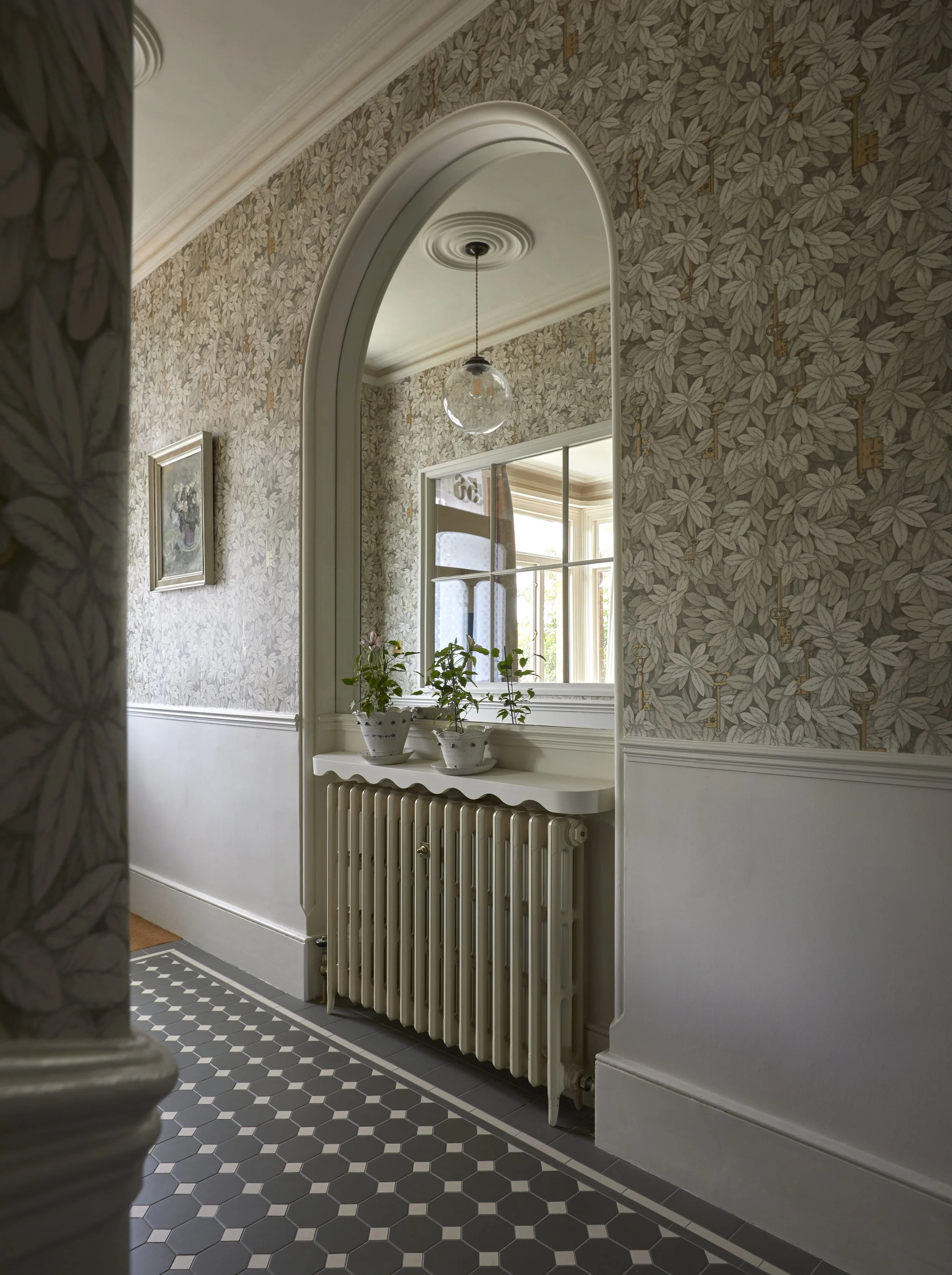 Polly Ashman_2024.04.30_Hallway__03.jpg