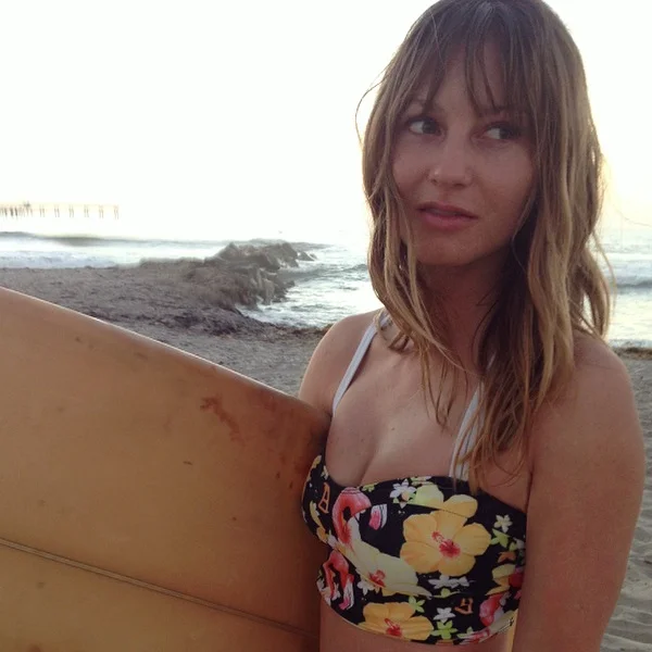 ali_kurzeja_akela_surf.JPG