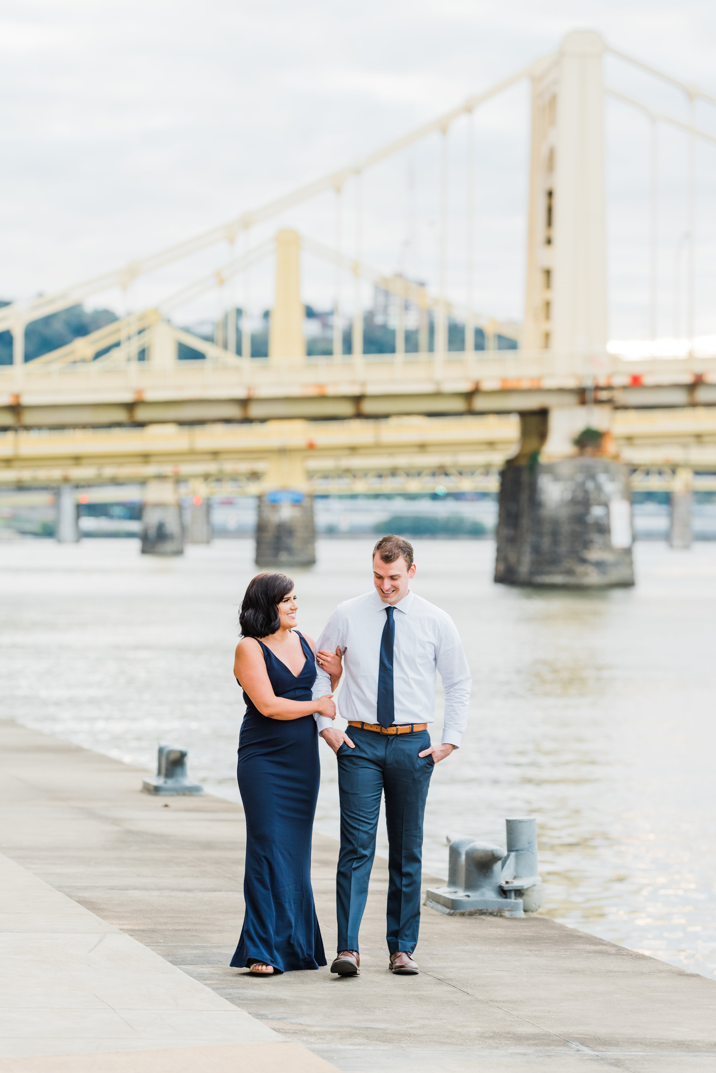 downtownpittsburghengagement-1913.jpg