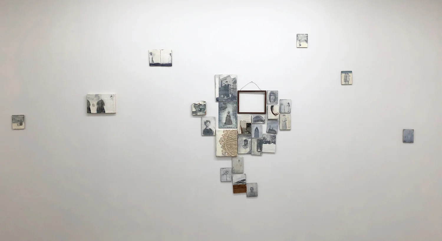 Everything that I could keep inside , 2018-2019. Mixed media installation, variable dimensions.