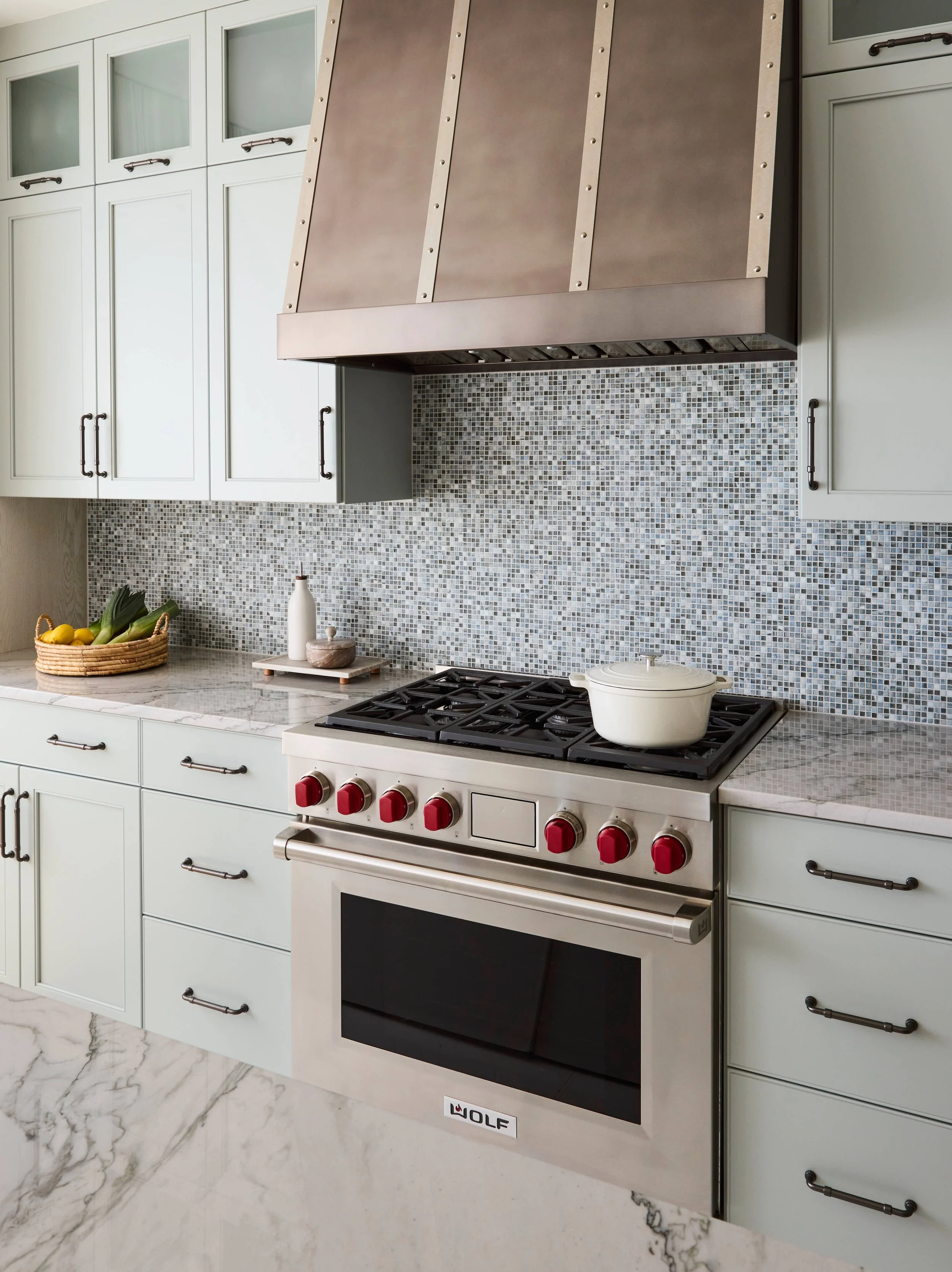 12-12-25_French-Residence_Amelia-Island234-oven-off037.jpg