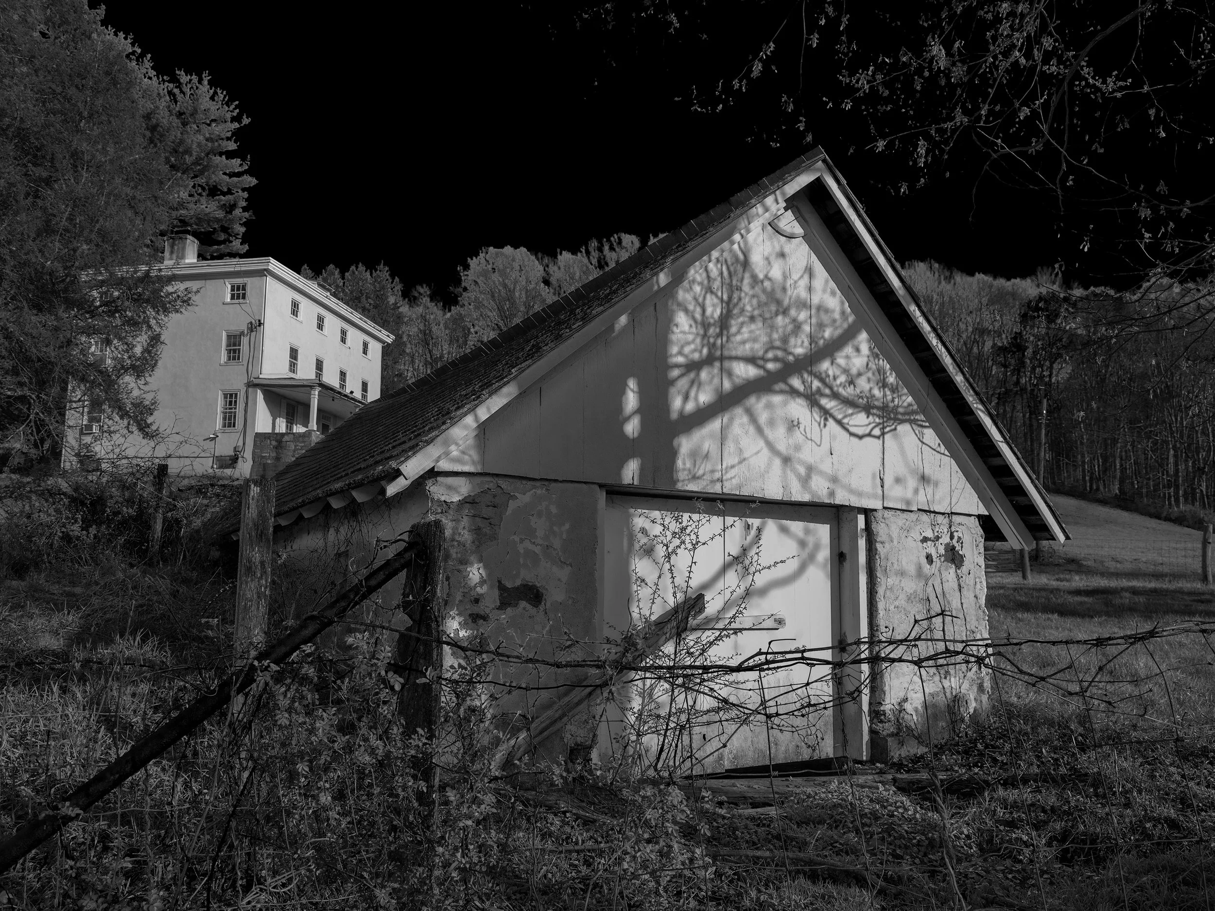5  Kuerner's shed II __MED RES_B&W_DSCF6487 copy.jpg