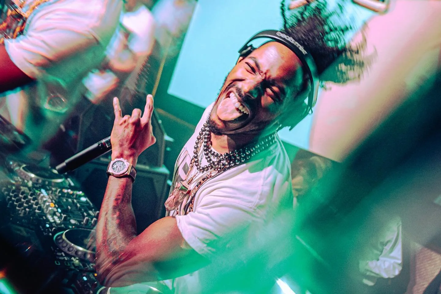 Things I need:
1. Can&rsquo;t wait to see @djruckusofficial 
2. @memoireboston @bignightlive @thegrandboston and @shrinefoxwoods to open back up
3. Partying with my friends
4. Red Bull or Coffee to get me through those editing nights to send selects 