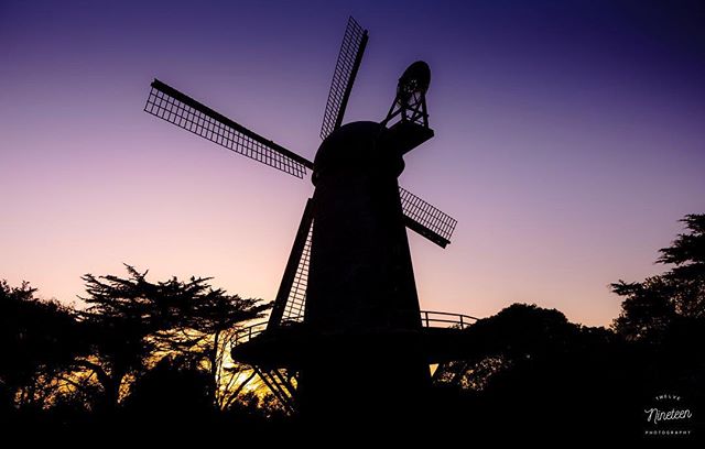 DUTCH
.
.
. .
#1219photography #goldengatepark #windmill #dutchwindmill #sunset #silhouette #pentax