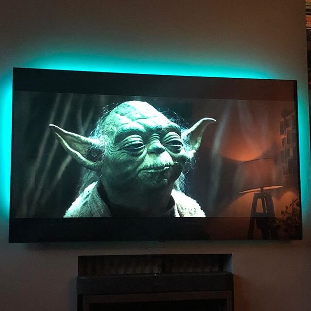 What&rsquo;s your thoughts on TV backlights or bias lighting? Look good or a distraction? 
#movienight #lgcx #starwars
