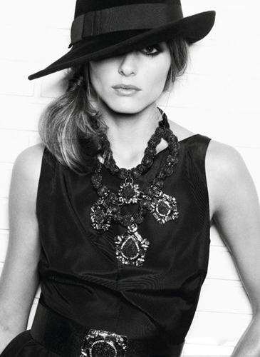 VOGUE-SPAIN_Quentin-de-Briey_Barbara-Baumel_Olivia-Palermo_04.jpg