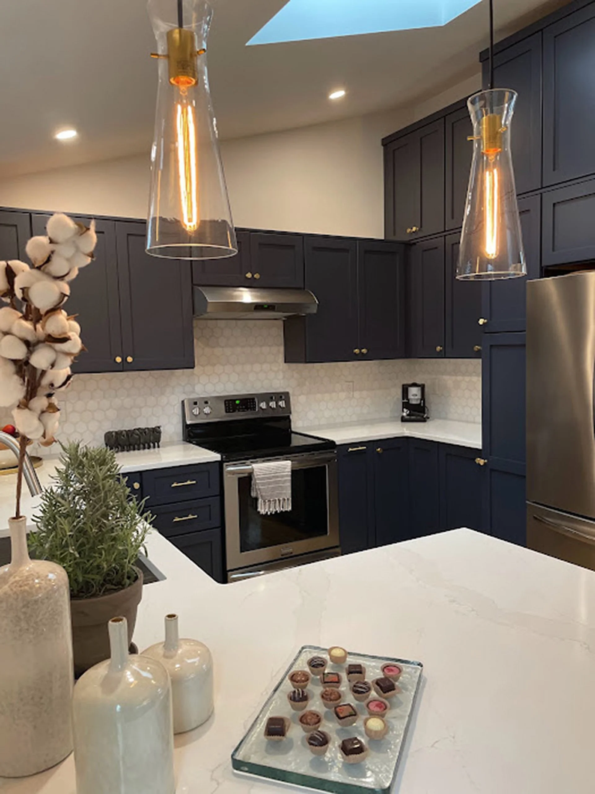 KITCHEN 1.jpg