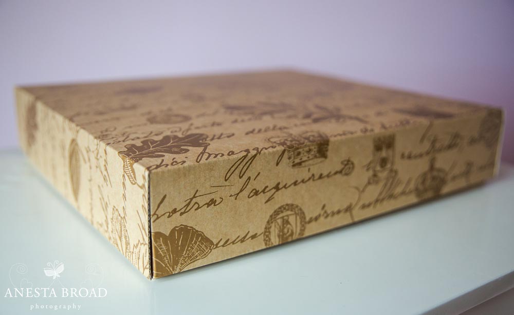 Queensberry albums all arrive in a presentation box