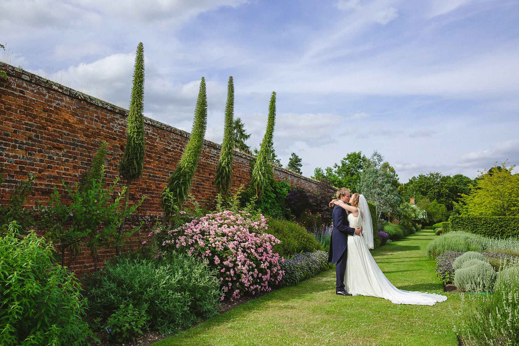 MADELINE & GEORGE - MARKS HALL ESSEX