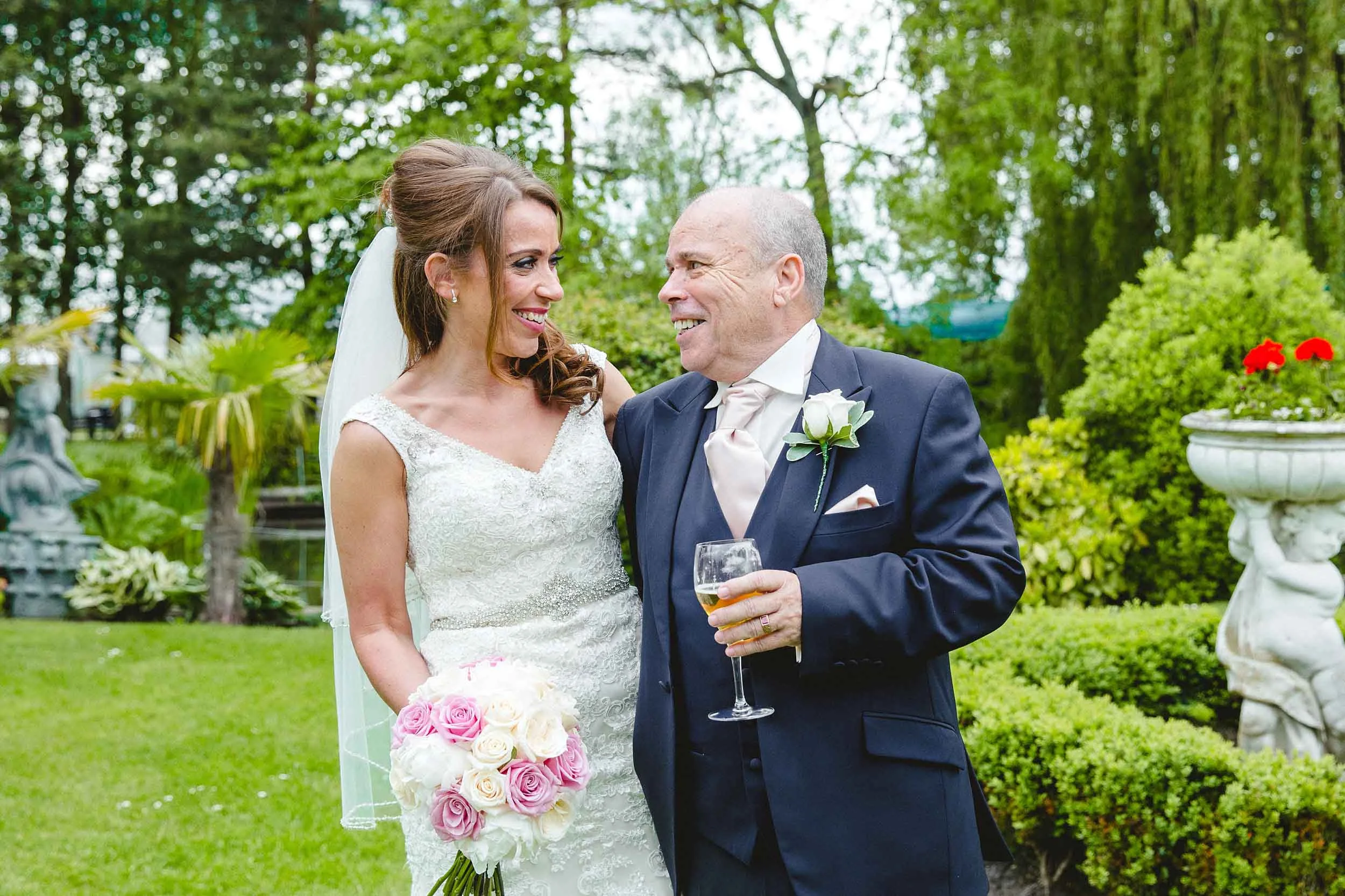 Friern-Manor-Wedding-Photographer_2547.jpg