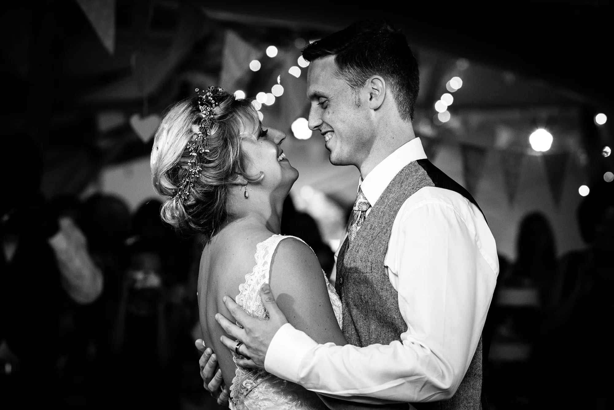 Tipi-Essex-Countryside-Wedding_0100.jpg