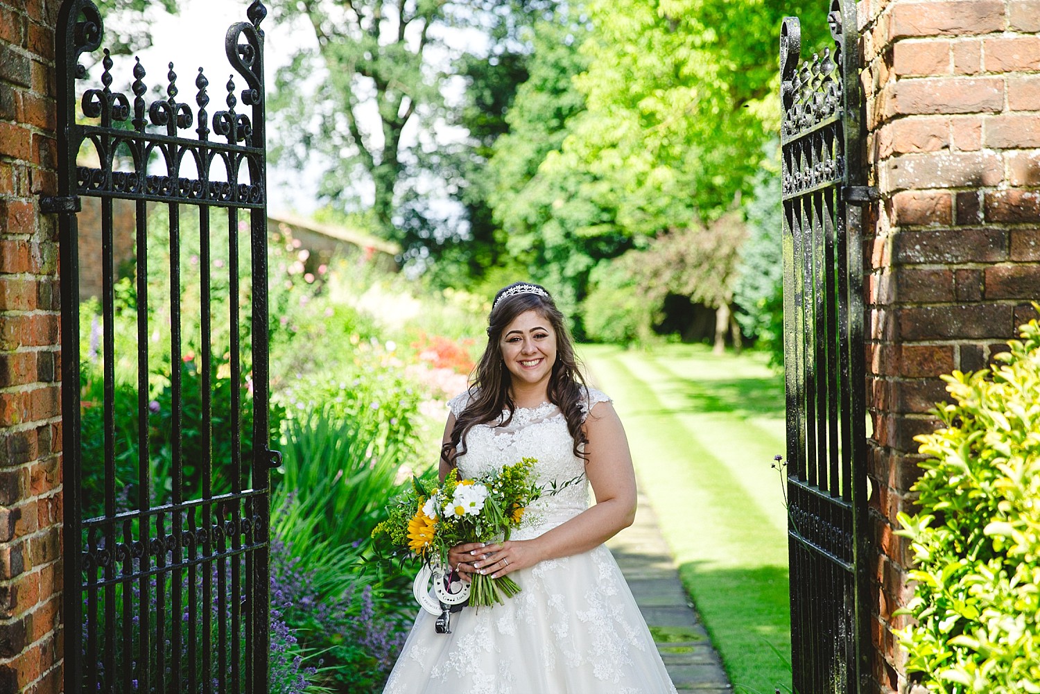 Blake-Hall-Wedding-Summer-Essex_0059.jpg