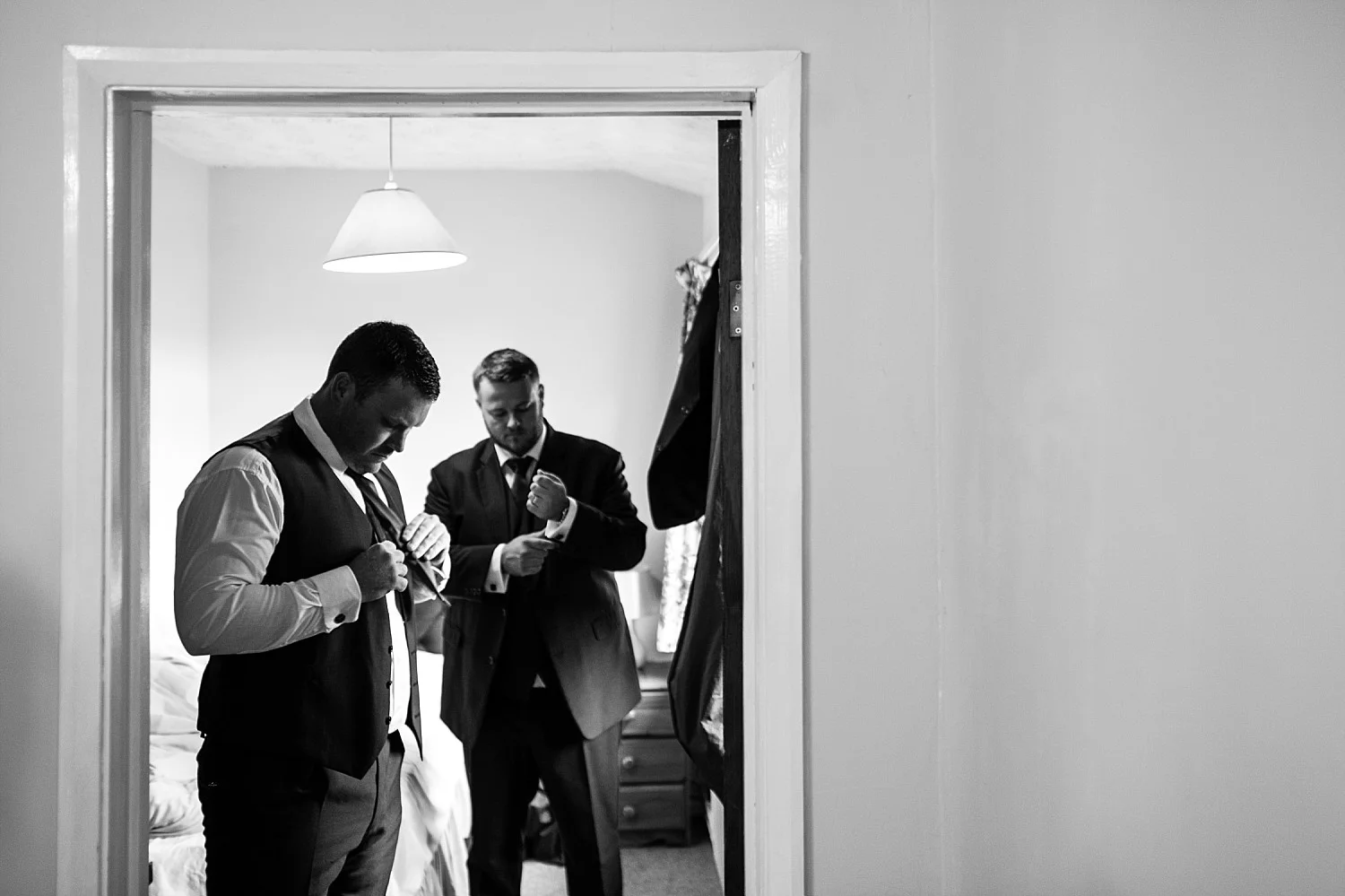 Crondon-Park-Wedding-Essex-Summer_0019.jpg