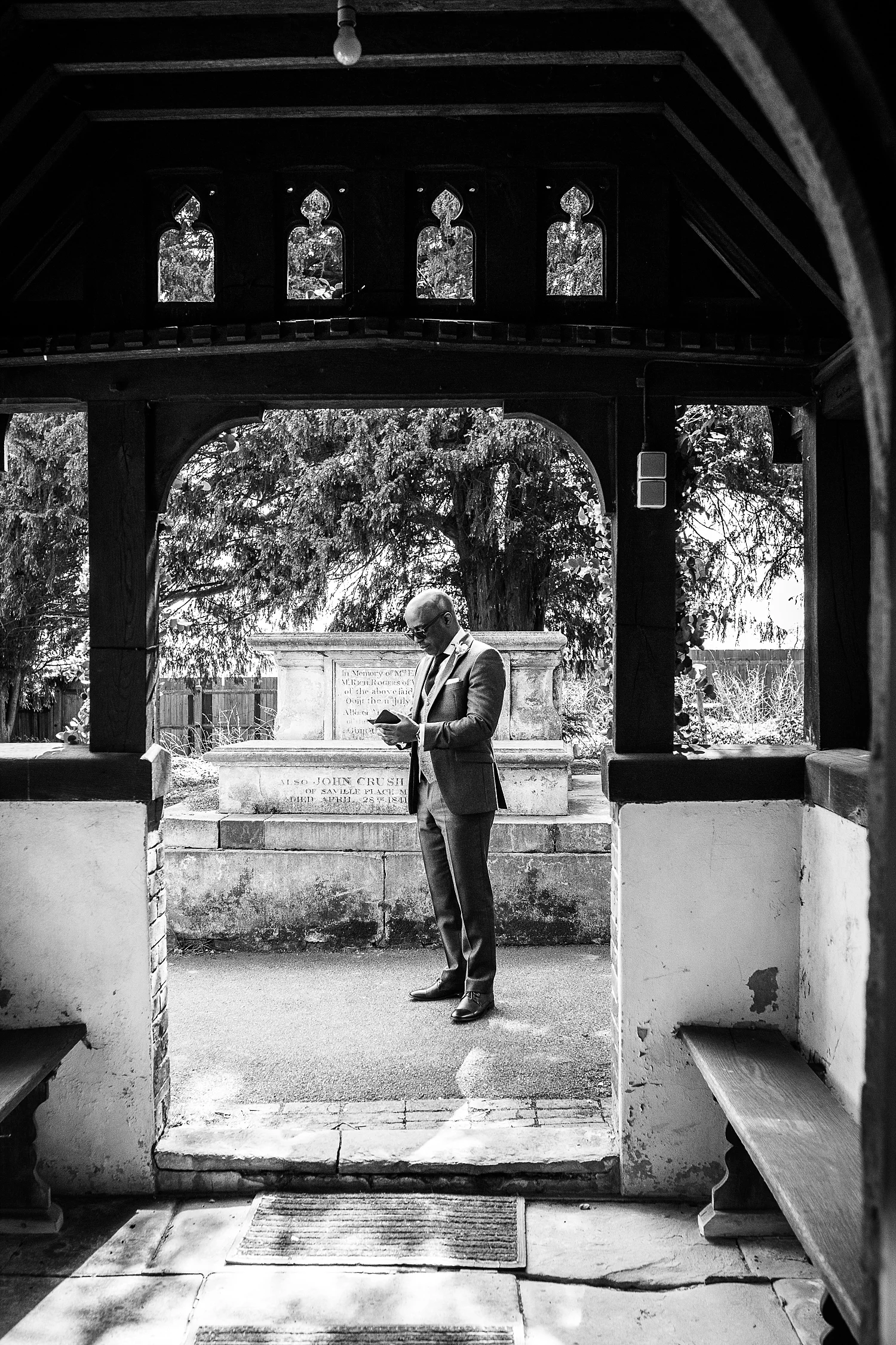 Gaynes-Park-Wedding-Photographer_0042.jpg