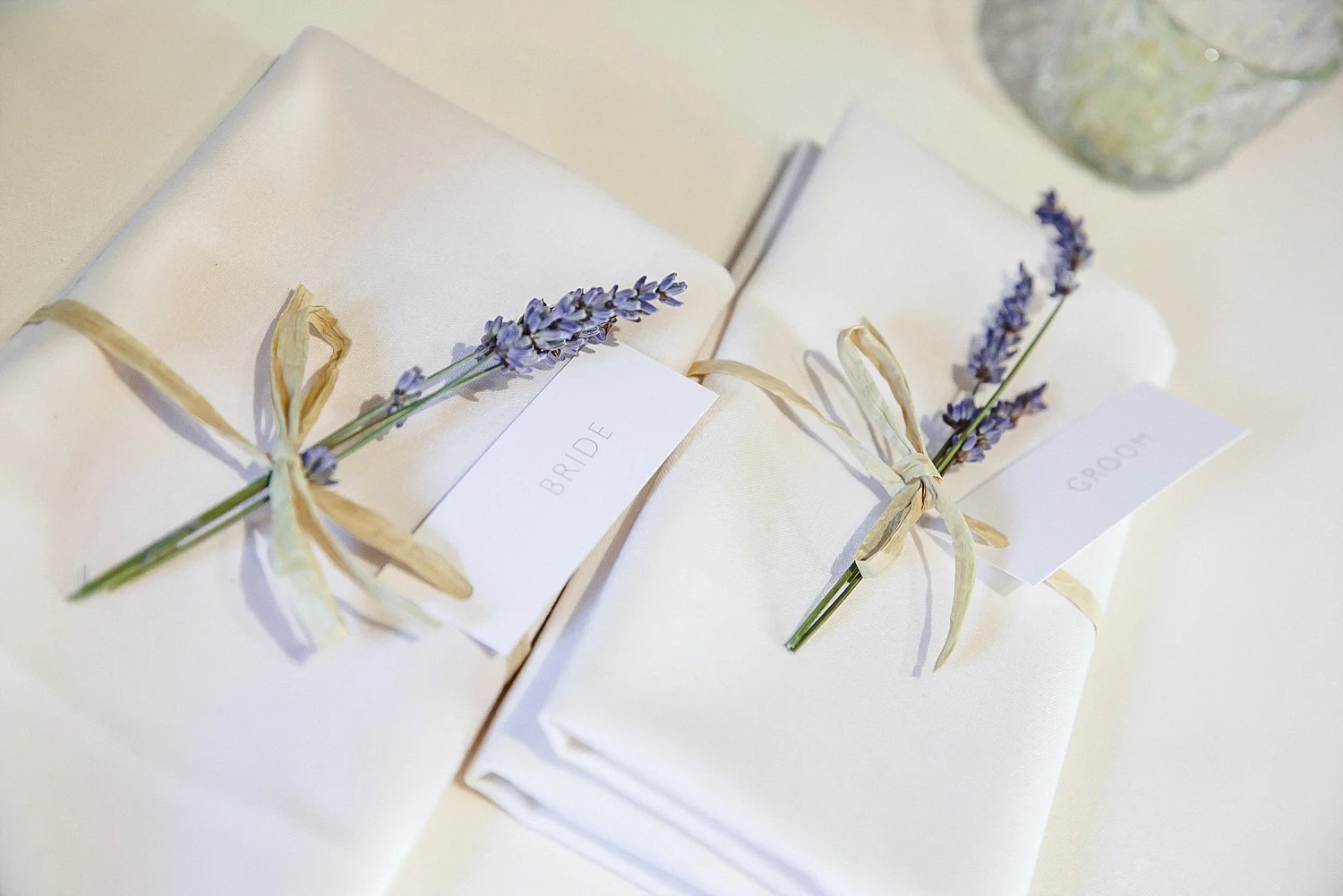 Gaynes-Park-Wedding-Photographer_0097.jpg