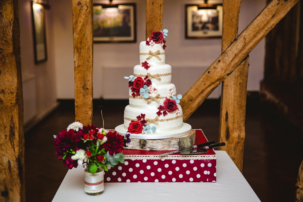 Crondon Park Wedding Photographer - Wedding Cake