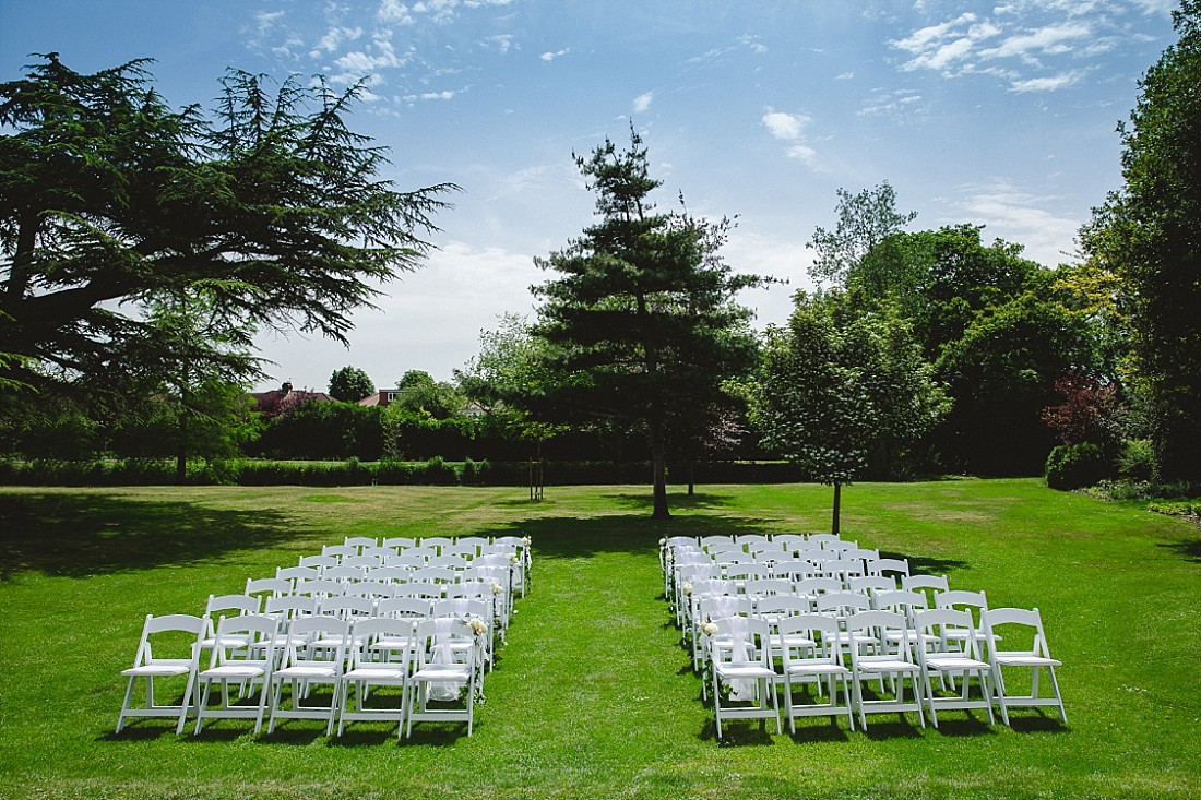 Langtons-House-Essex-Wedding-Photographer_0004.jpg