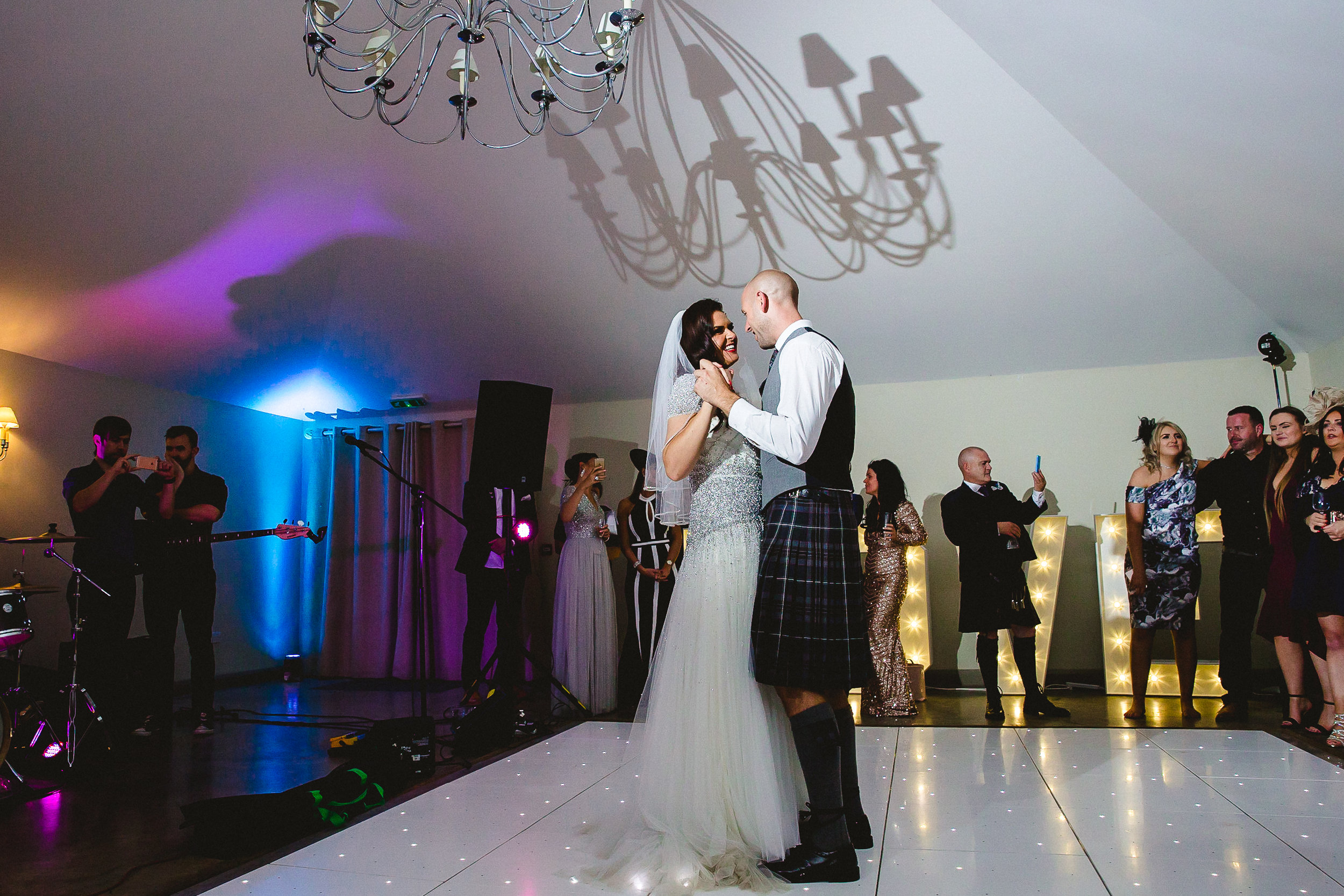 Houchins Wedding Photographer - First Dance