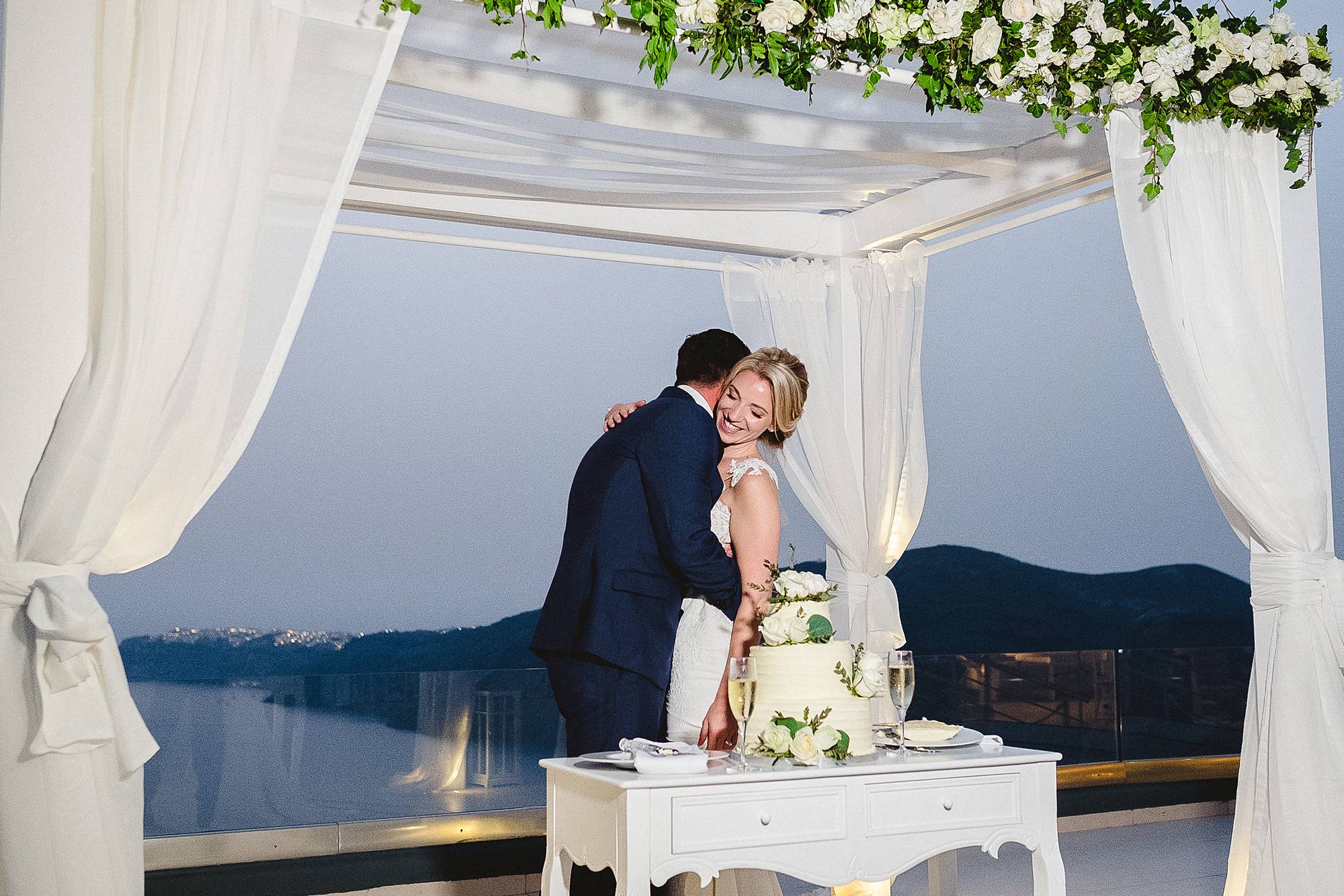 Santorini-Wedding-Photographer-149.jpg
