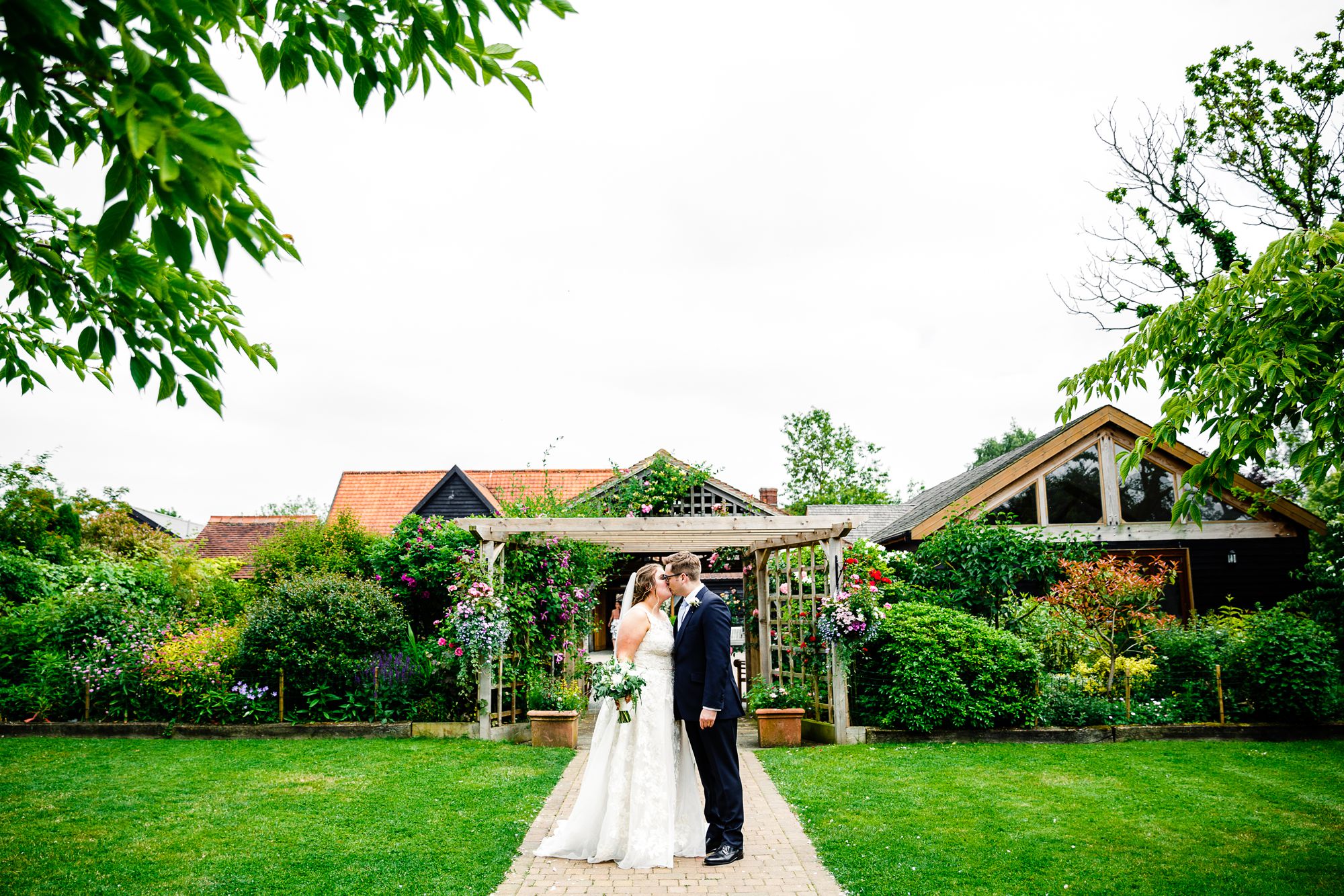 Maidens-Barn-Essex-Wedding-Photographer_0069.jpg