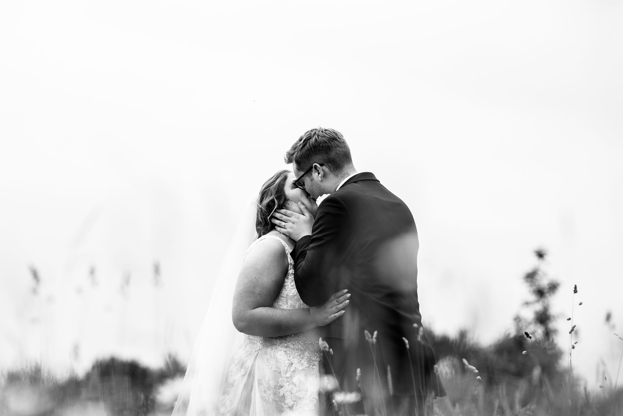 Maidens-Barn-Essex-Wedding-Photographer_0104.jpg