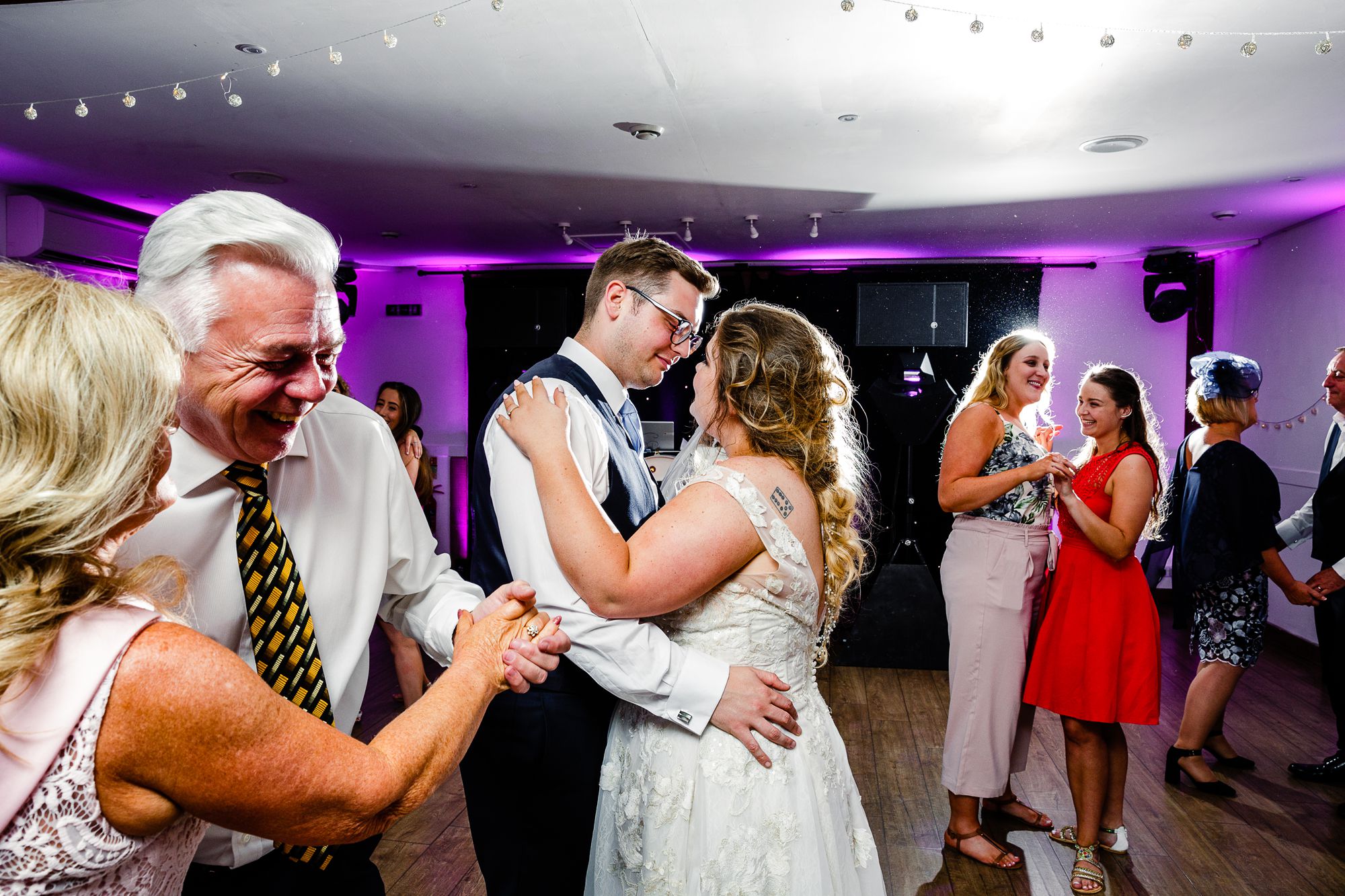 Maidens-Barn-Essex-Wedding-Photographer_0125.jpg