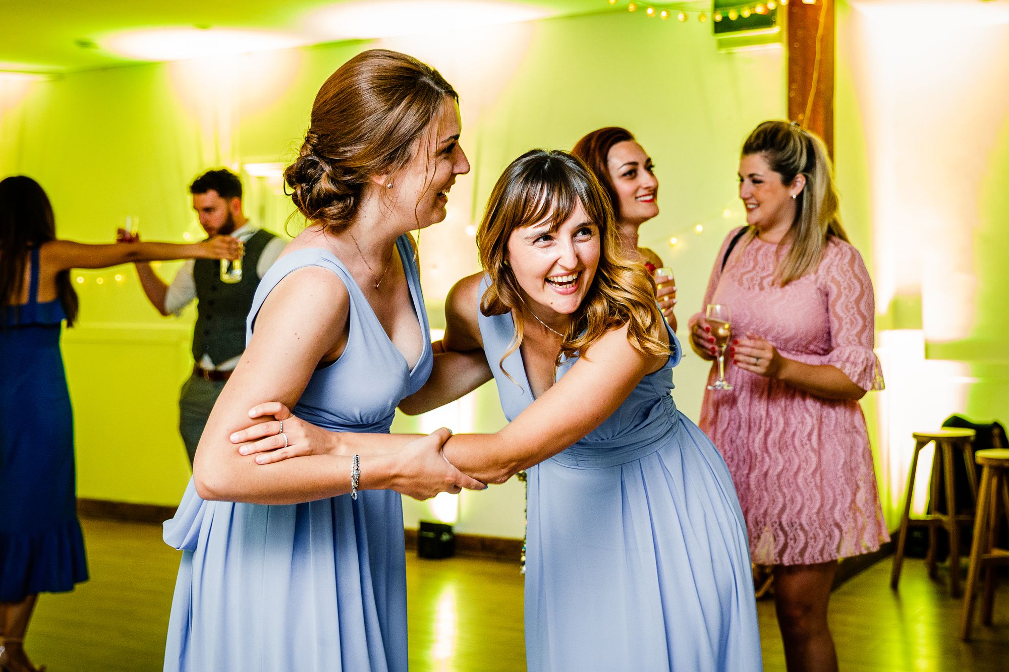 Maidens-Barn-Essex-Wedding-Photographer_0136.jpg