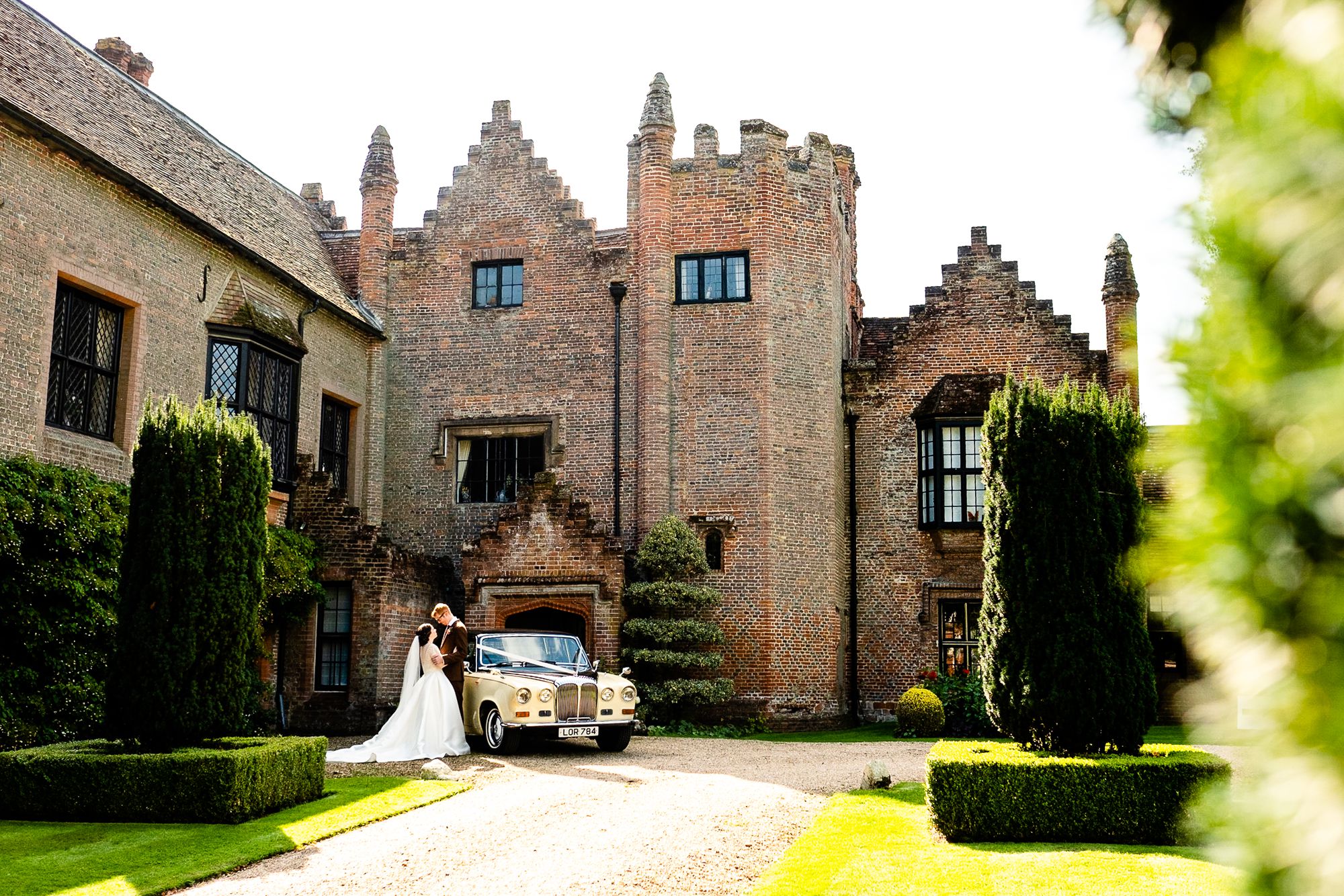 Chenies Manor House Wedding Photographer_0074.jpg