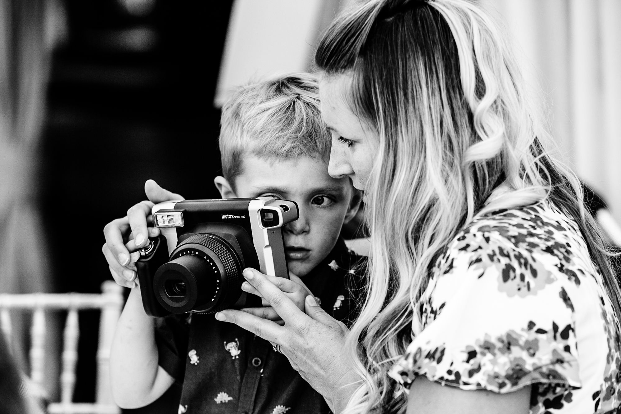 Chenies Manor House Wedding Photographer_0112.jpg