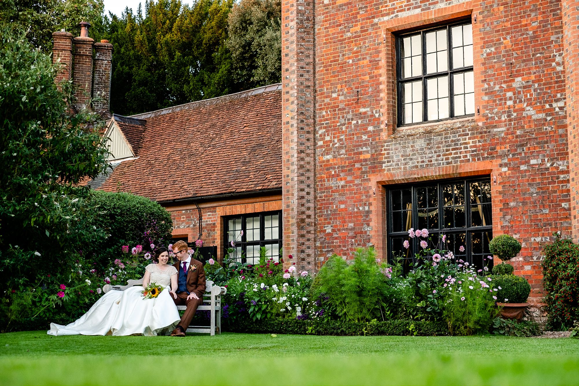 Chenies Manor House Wedding Photographer_0146.jpg