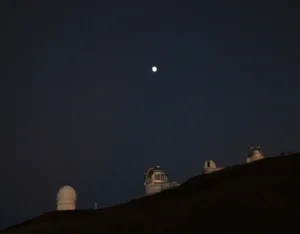 Mona Kea Observatories at Dusk (Bruce Alber)