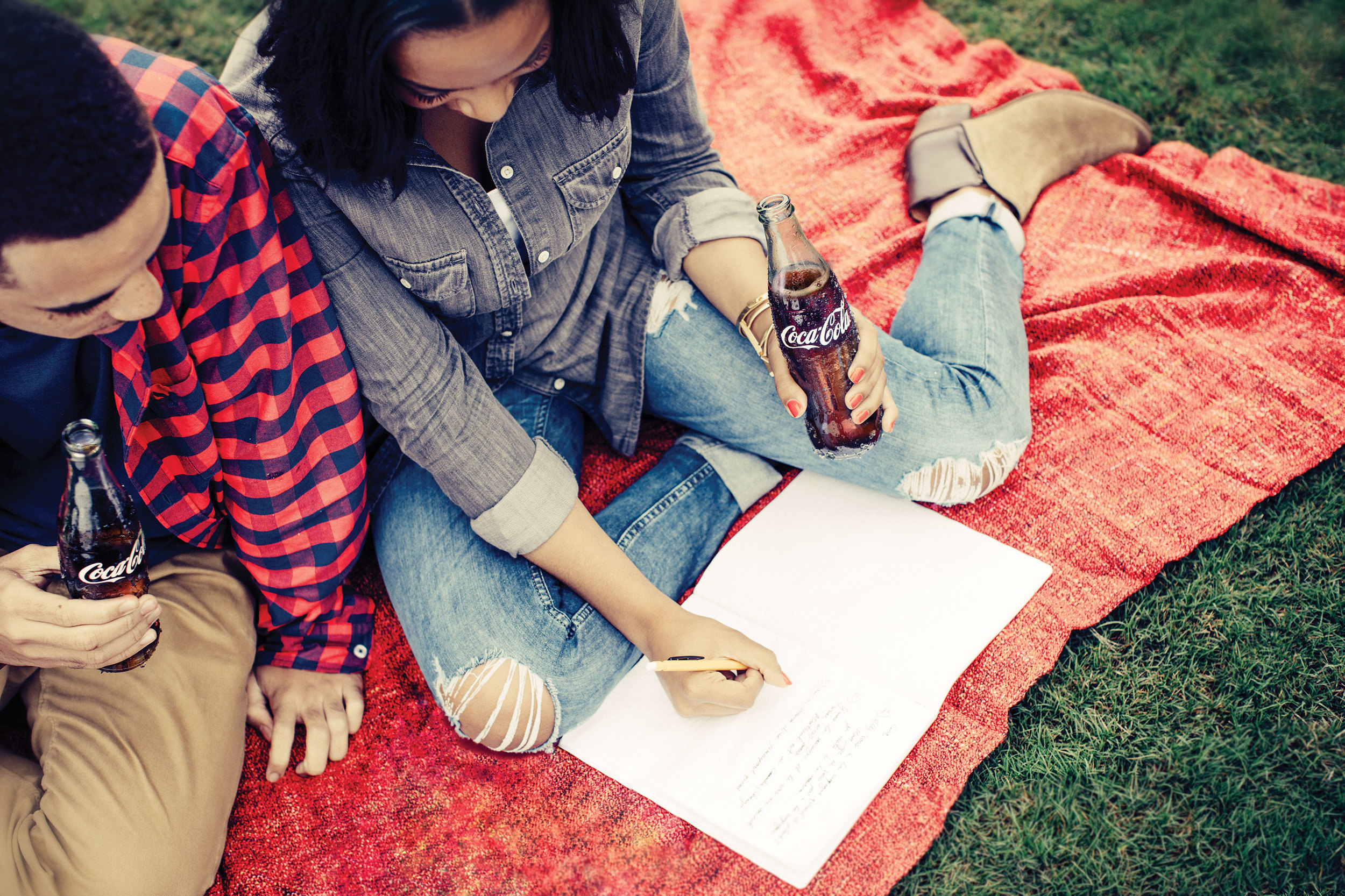 Coke_PayItForward_Lawn_0170_VR.jpg