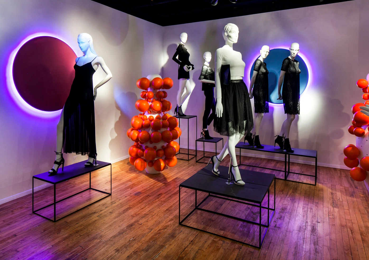Universal Display - Showroom