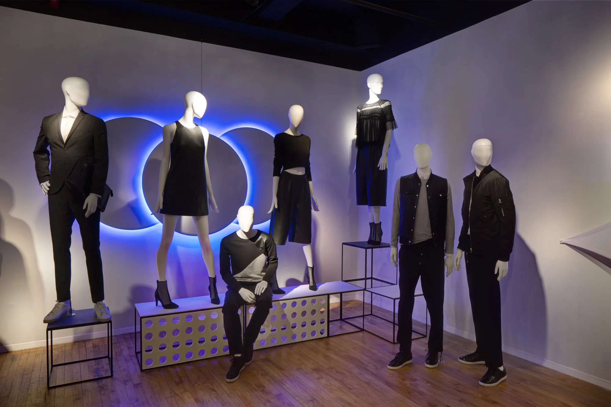 Universal Display - Showroom 2018