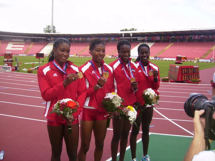 4X400 RELAY TEAM