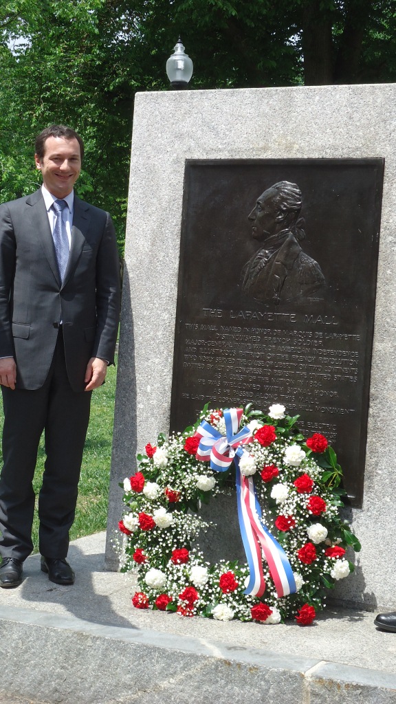 Consul General Fieschi at the Lafayette Monument