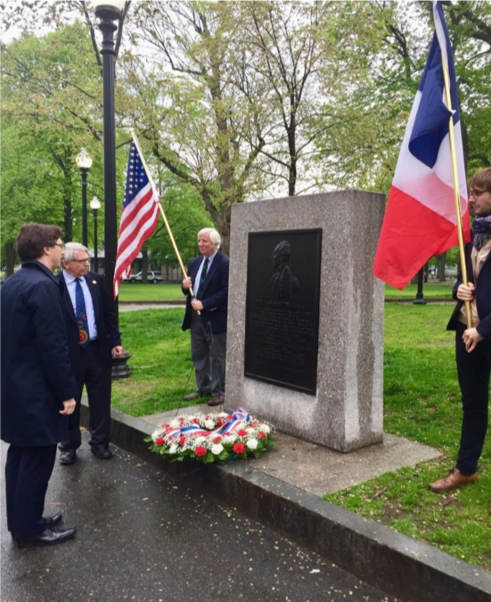 Consul General Mentré lays a wreath at the Lafayette Monument.
